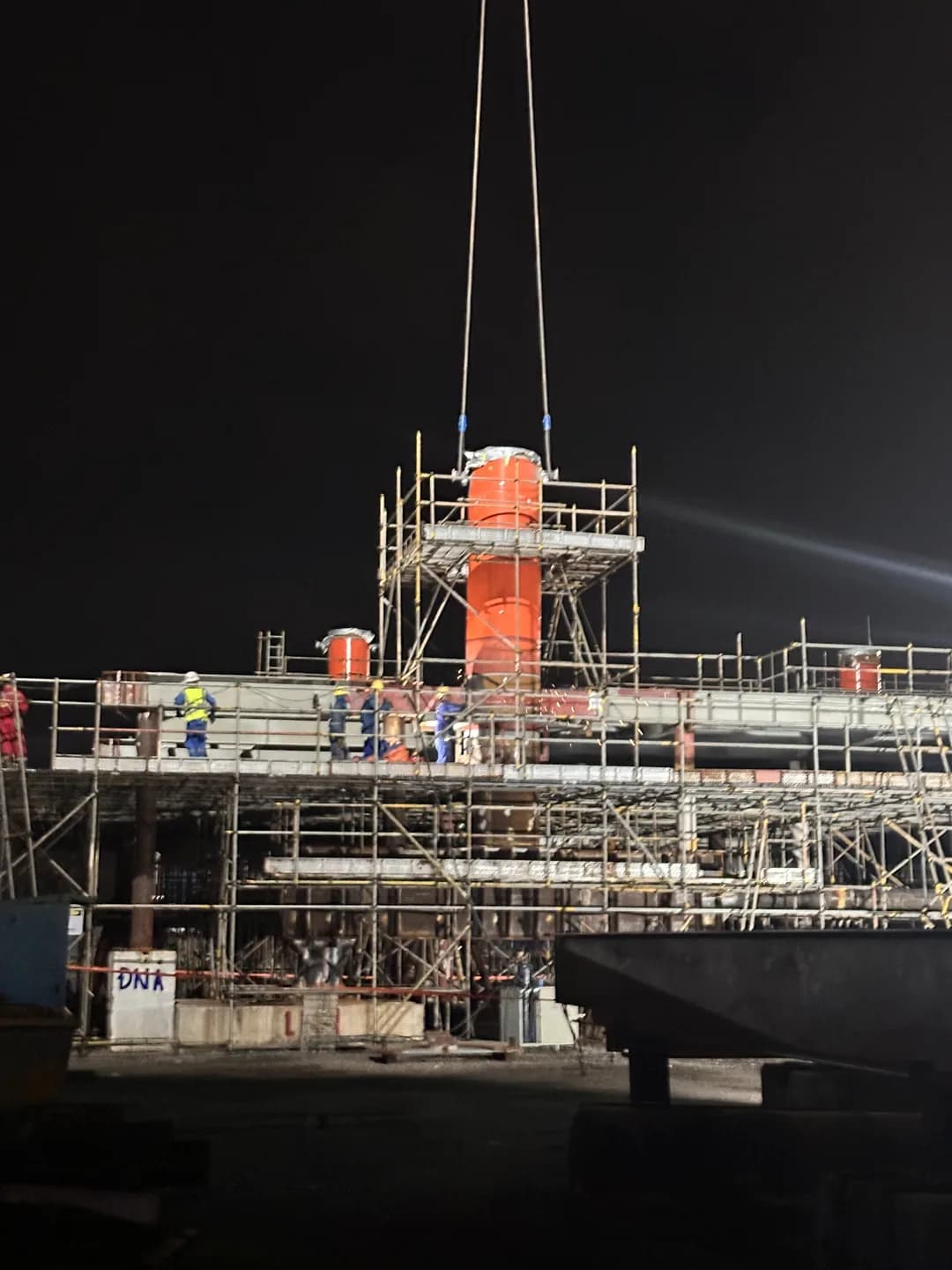 Tổ hợp và lắp dựng kết cấu Stack On-deck — ảnh 4